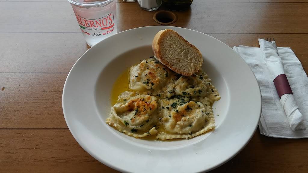 Salernos Pizzeria & Eatery | restaurant | 1716 E Kensington Rd, Mt Prospect, IL 60056, USA | 8476992822 OR +1 847-699-2822