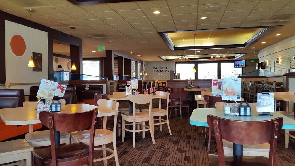 Village Inn | bakery | 395 W 120th Ave, Westminster, CO 80234, USA | 3034523774 OR +1 303-452-3774
