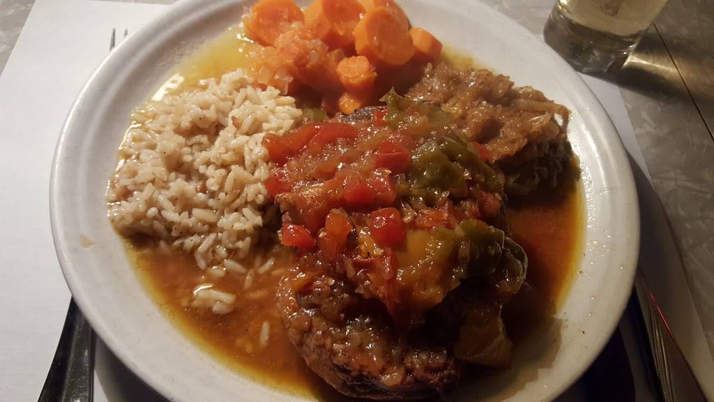 Three Brothers | restaurant | 2414 S St Clair St, Milwaukee, WI 53207, USA | 4144817530 OR +1 414-481-7530