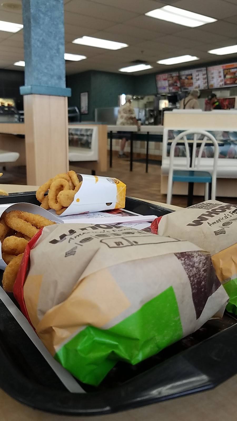 Burger King | restaurant | 2500 Crossing Cir, Traverse City, MI 49684, USA | 2319327987 OR +1 231-932-7987