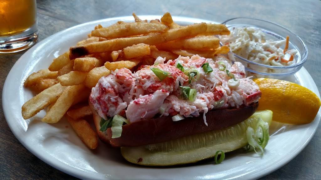 The Blackstone Pub | restaurant | 15 Union St, Boston, MA 02108, USA | 8572653480 OR +1 857-265-3480