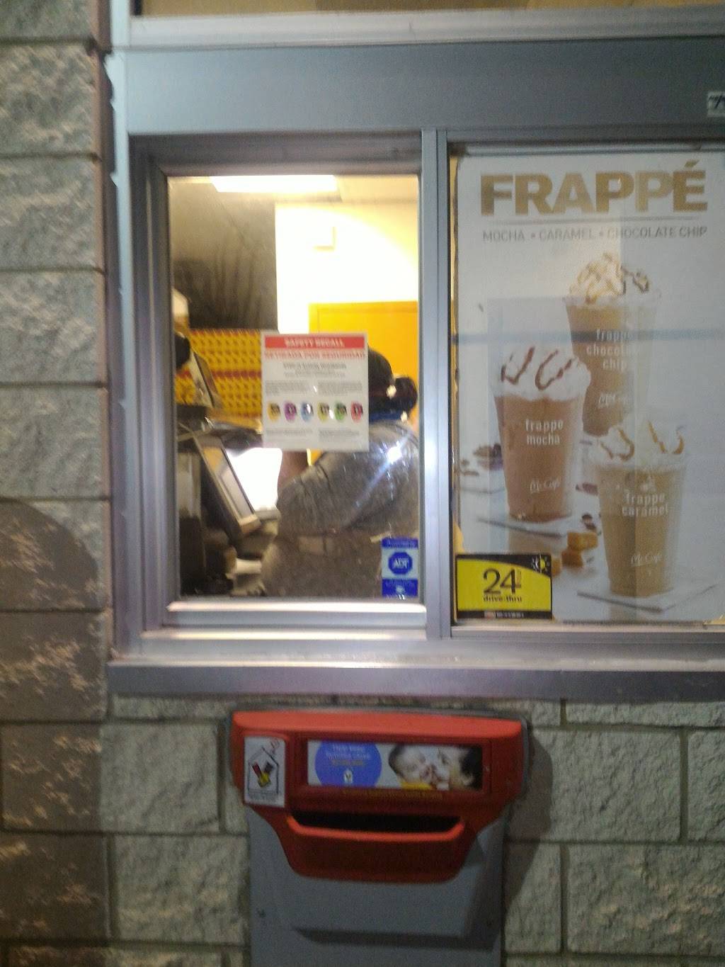 McDonalds | cafe | 6815 Harrisburg Blvd, Houston, TX 77011, USA | 7139285335 OR +1 713-928-5335