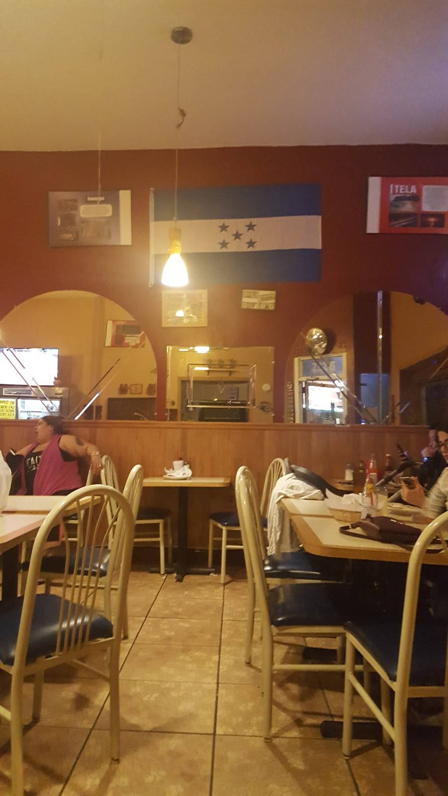 La esquina del sabor catracho ???????? | restaurant | 2525 N Laramie Ave, Chicago, IL 60639, USA | 7738077681 OR +1 773-807-7681