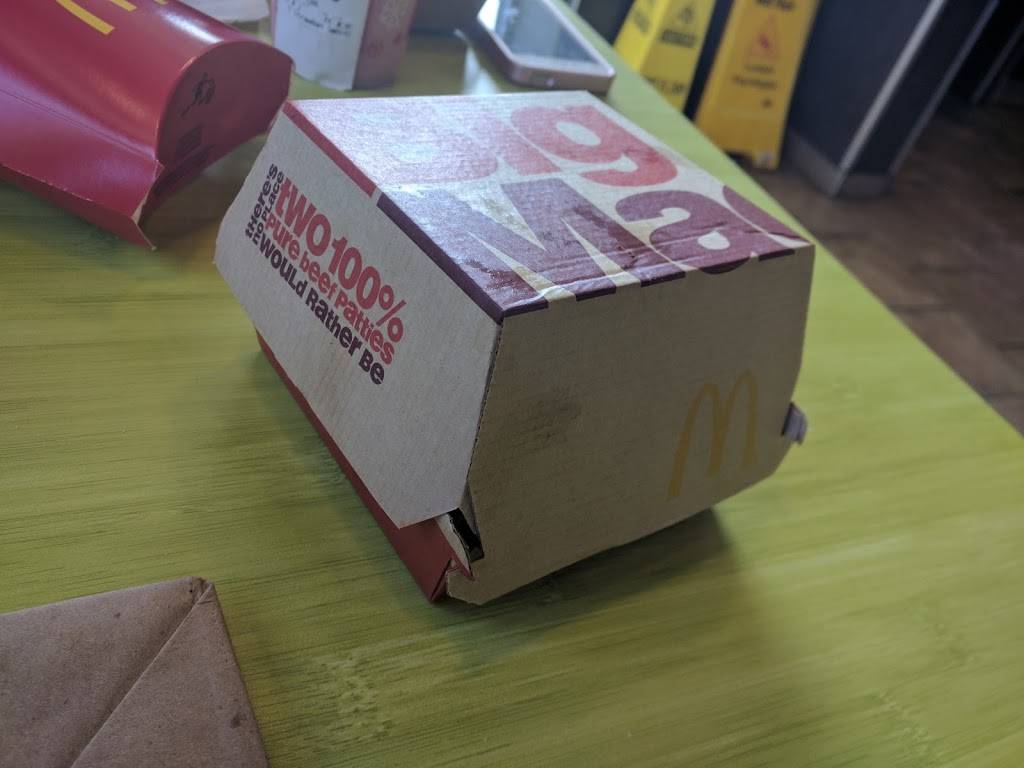 McDonalds | cafe | 333 Folly Rd, Charleston, SC 29412, USA | 8437957720 OR +1 843-795-7720