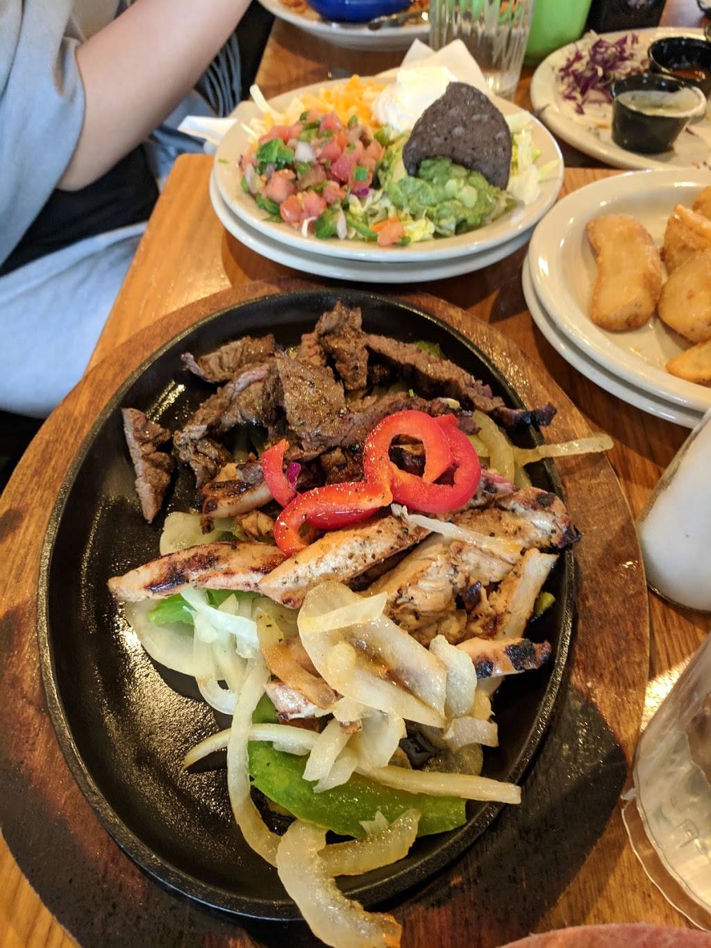 Trudys Texas Star | restaurant | 409 W 30th St, Austin, TX 78705, USA | 5124772935 OR +1 512-477-2935