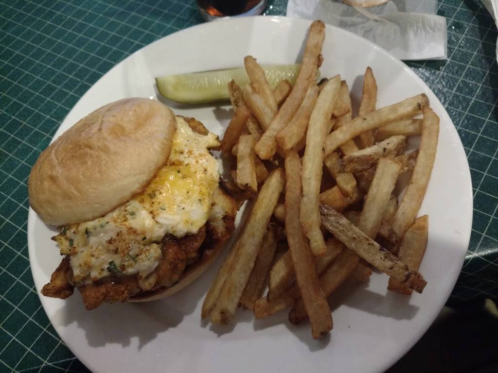 Village Tavern | restaurant | 122 Walkers Village Way, Walkersville, MD 21793, USA | 3018452262 OR +1 301-845-2262