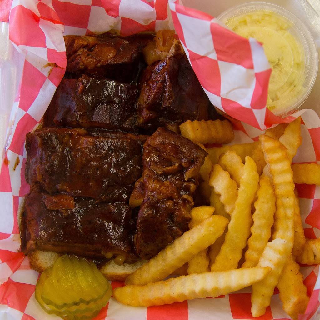 Big Daddys BBQ | restaurant | 1205 N Garth Ave, Columbia, MO 65203, USA | 5738752227 OR +1 573-875-2227