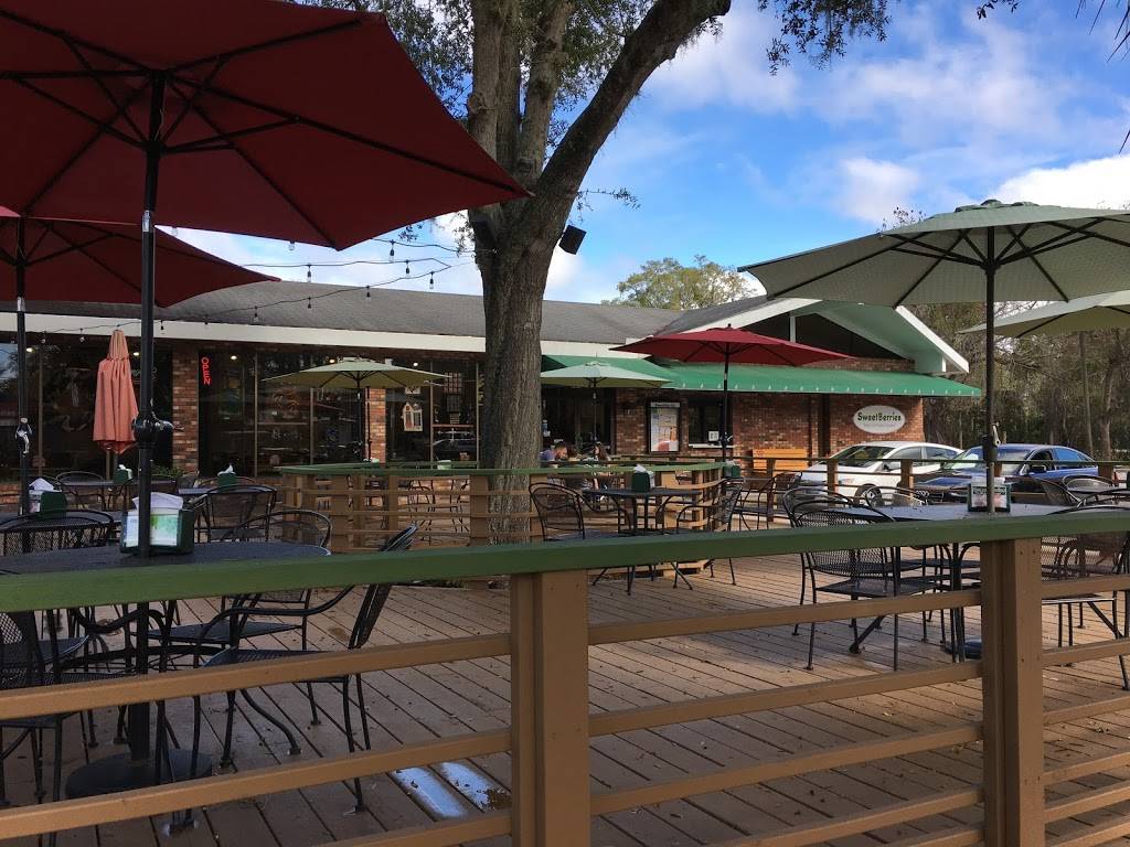 SweetBerries Eatery and Frozen Custard | meal takeaway | 505 NW 13th St, Gainesville, FL 32601, USA | 3523784972 OR +1 352-378-4972