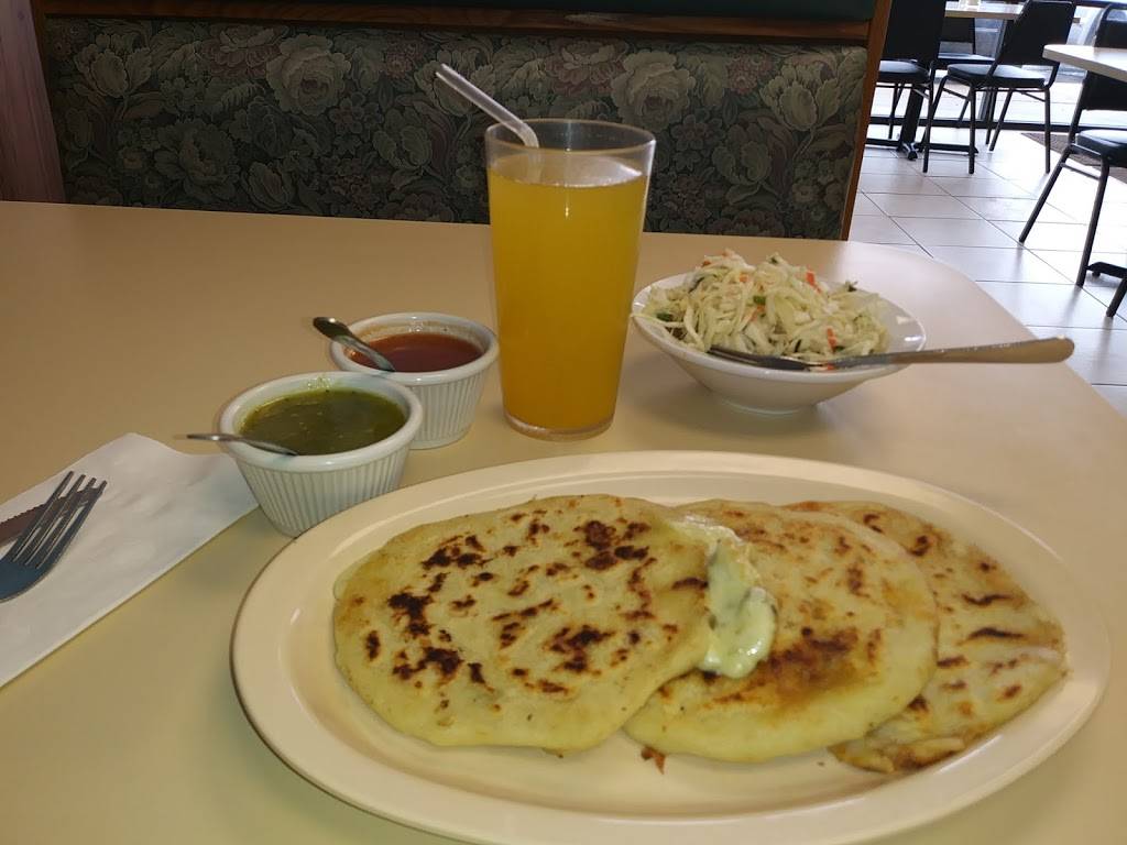 Pupuseria El Salvadoreño | restaurant | 1741 Algonquin Rd, Mt Prospect, IL 60056, USA | 2248757180 OR +1 224-875-7180