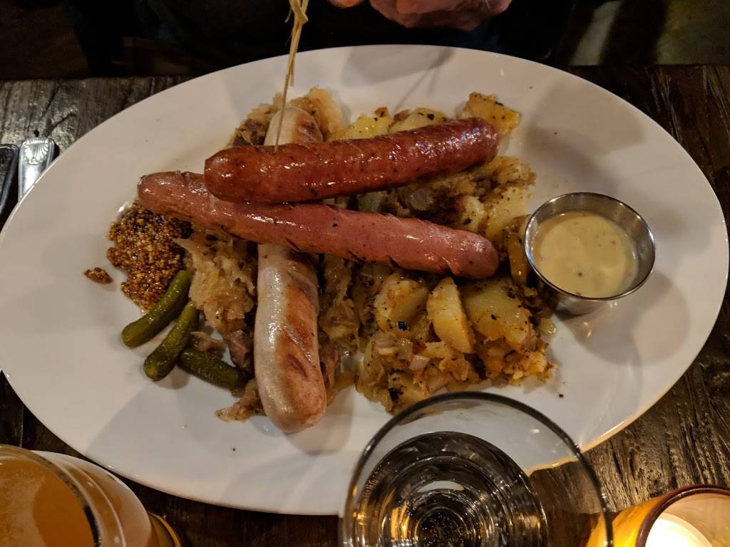 The Jolly Onion | restaurant | 625 Glenwood Rd, Pine Island, NY 10969, USA | 8459817272 OR +1 845-981-7272