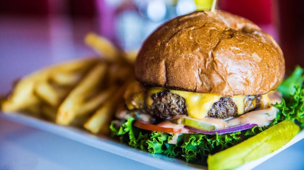 Lush Burger | restaurant | 18251 N Pima Rd # F120, Scottsdale, AZ 85255, USA | 4806868908 OR +1 480-686-8908