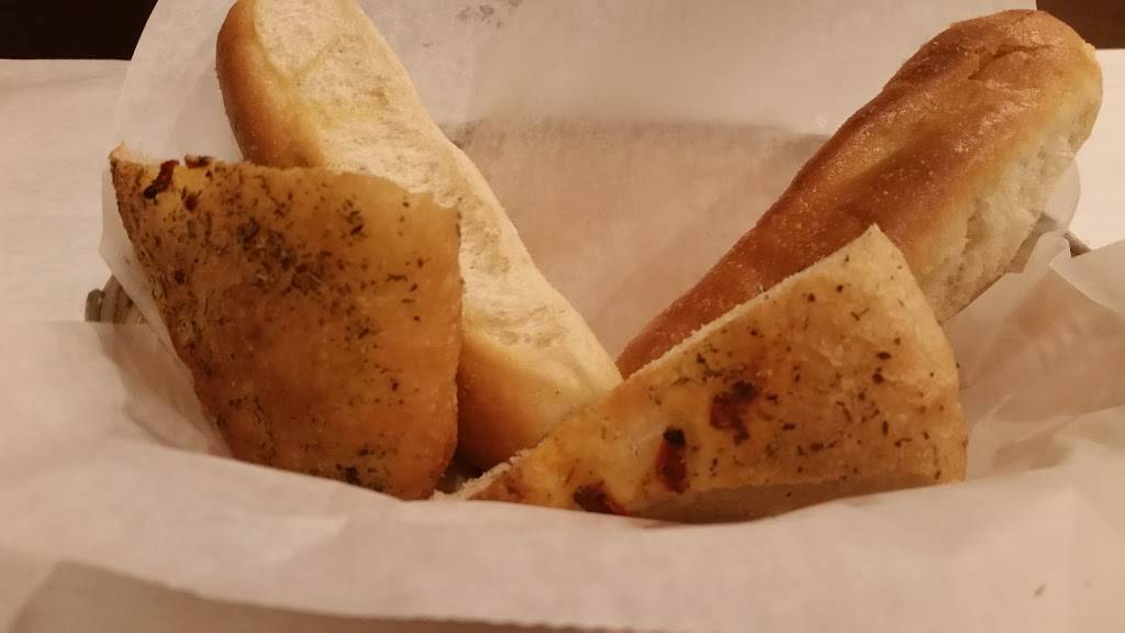 Giuseppes Pizzeria and Catering | restaurant | 554 E Algonquin Rd, Des Plaines, IL 60016, USA | 8478244230 OR +1 847-824-4230