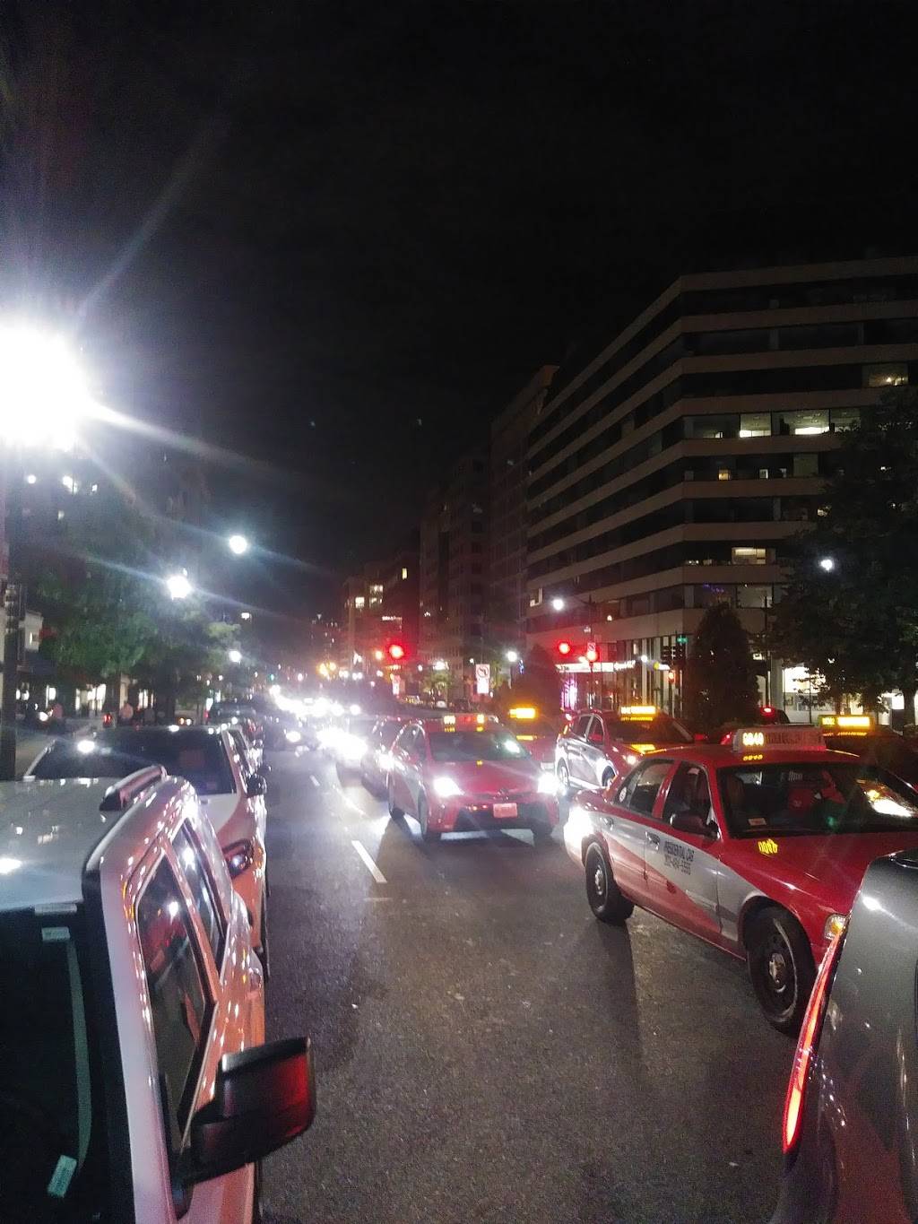 ECCC | restaurant | 1214 18th St NW A, Washington, DC 20036, USA | 2023930379 OR +1 202-393-0379