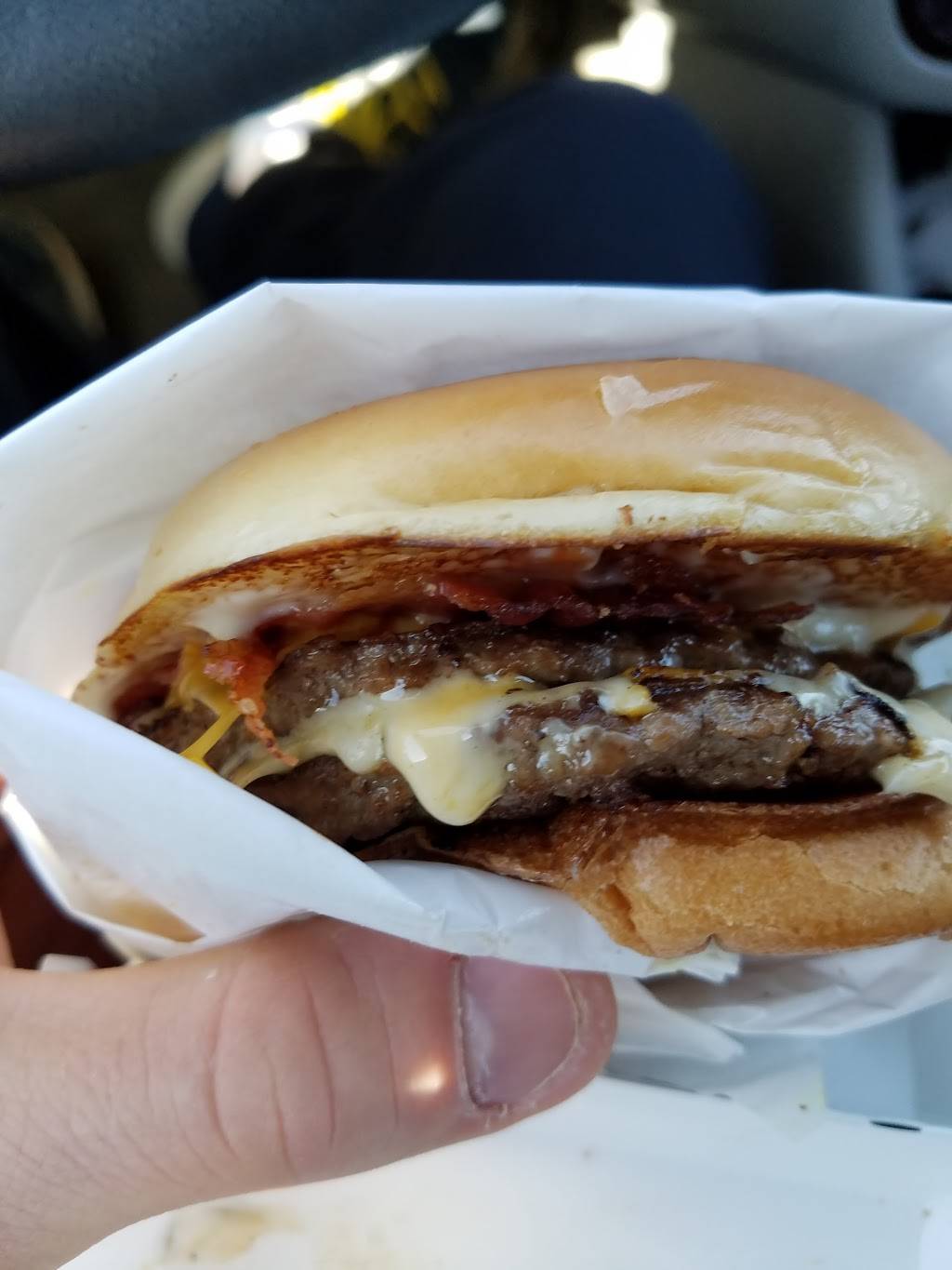 Jack in the Box | restaurant | 8307 Page Ave, St. Louis, MO 63130, USA | 3144290228 OR +1 314-429-0228