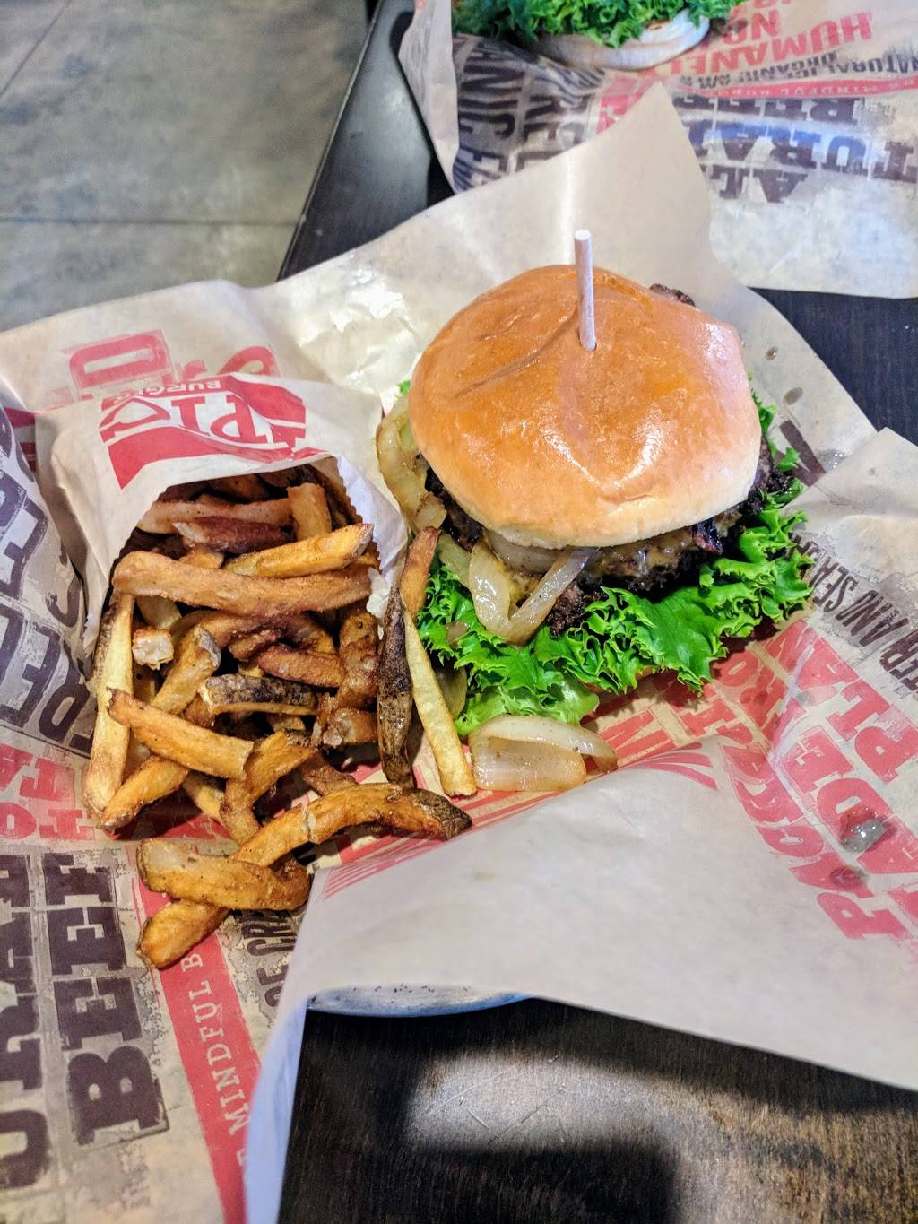 Epic Burger | restaurant | 40 E Pearson St, Chicago, IL 60611, USA | 3122573262 OR +1 312-257-3262