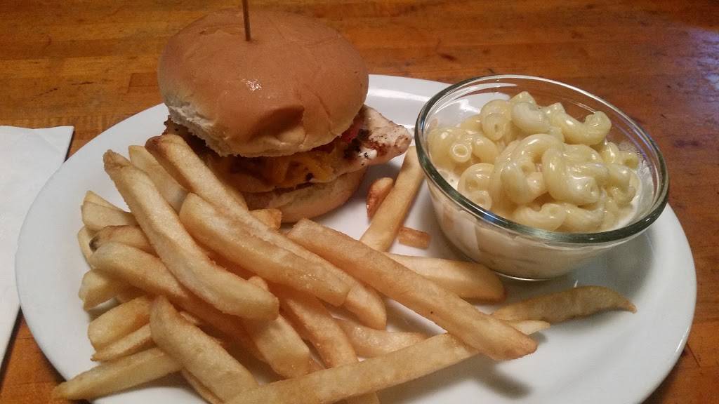 Hideout Restaurant & Lounge | restaurant | 9110 W Smith St, Yorktown, IN 47396, USA | 7657597989 OR +1 765-759-7989