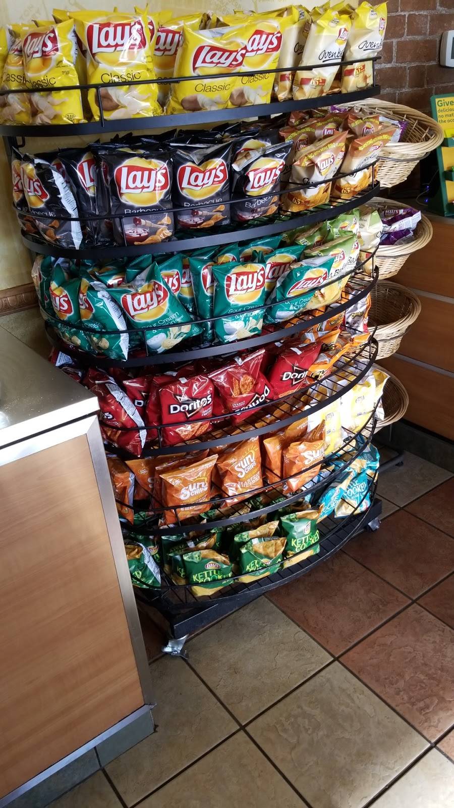 Subway Restaurants | restaurant | 8401 Boat Club Rd #101, Fort Worth, TX 76179, USA | 8172367611 OR +1 817-236-7611