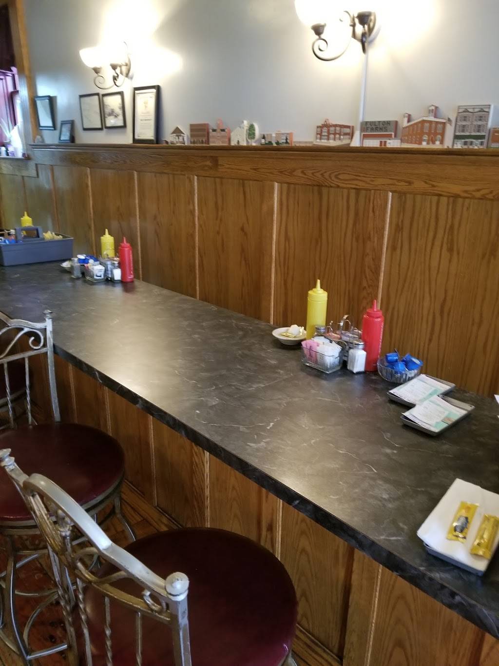 Sam and Ethels | restaurant | 120 E Main St, Tipp City, OH 45371, USA | 9376670113 OR +1 937-667-0113