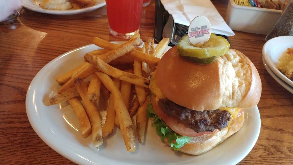 Cracker Barrel Old Country Store | restaurant | 6150 Lazy Days Blvd, Seffner, FL 33584, USA | 8136217323 OR +1 813-621-7323