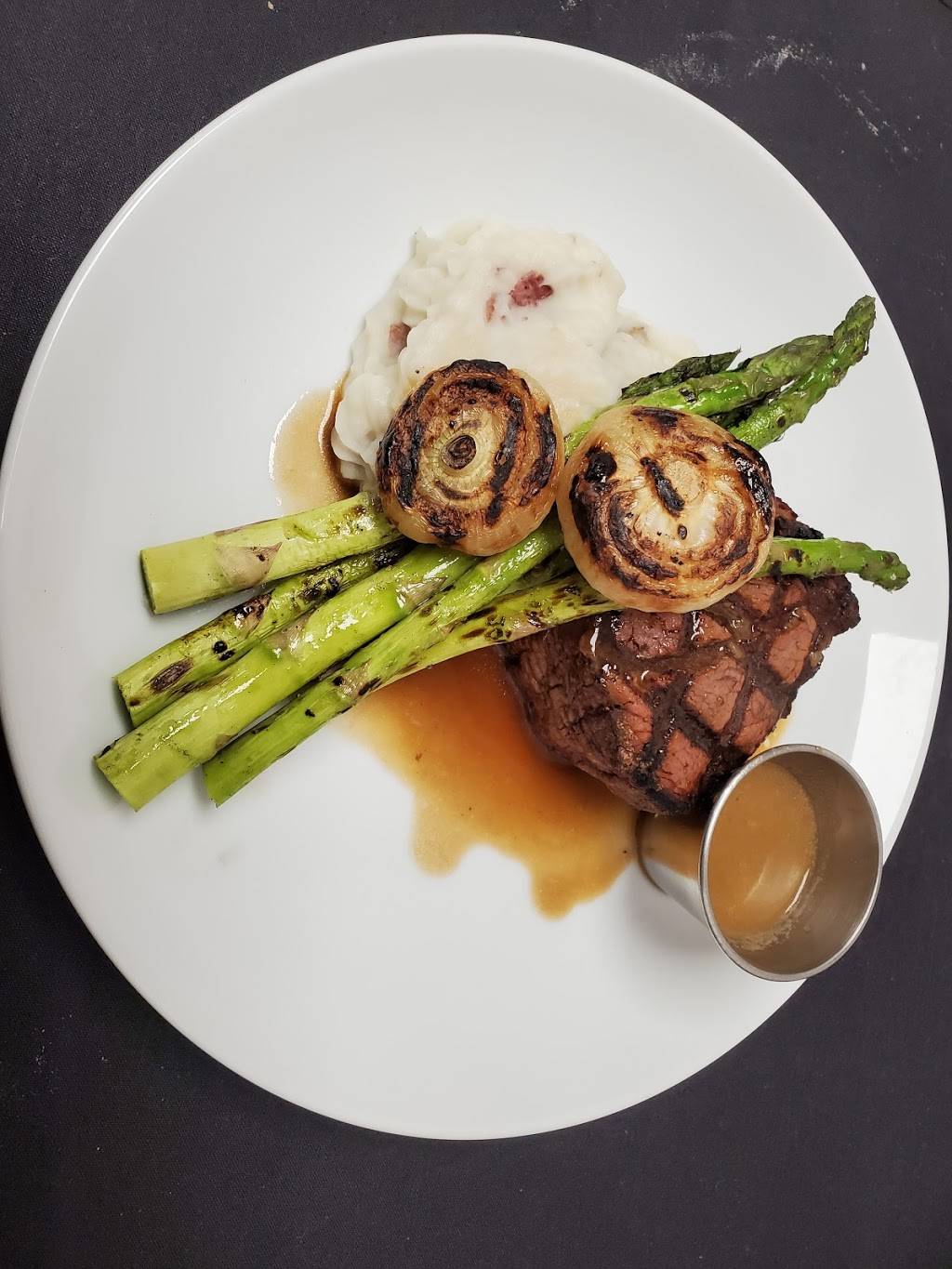 Willbys Restaurant & Lounge | restaurant | 7800 Kingery Hwy, Willowbrook, IL 60527, USA | 7082900006 OR +1 708-290-0006