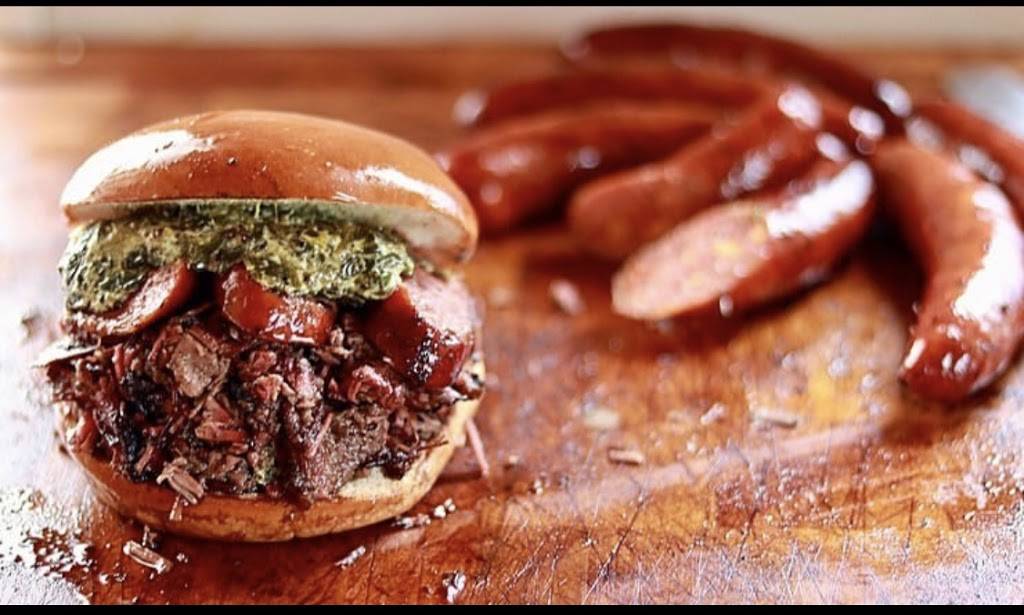 Wunder Pig Barbecue Co | restaurant | 10420 Metric Blvd, Austin, TX 78758, USA | 5126895127 OR +1 512-689-5127