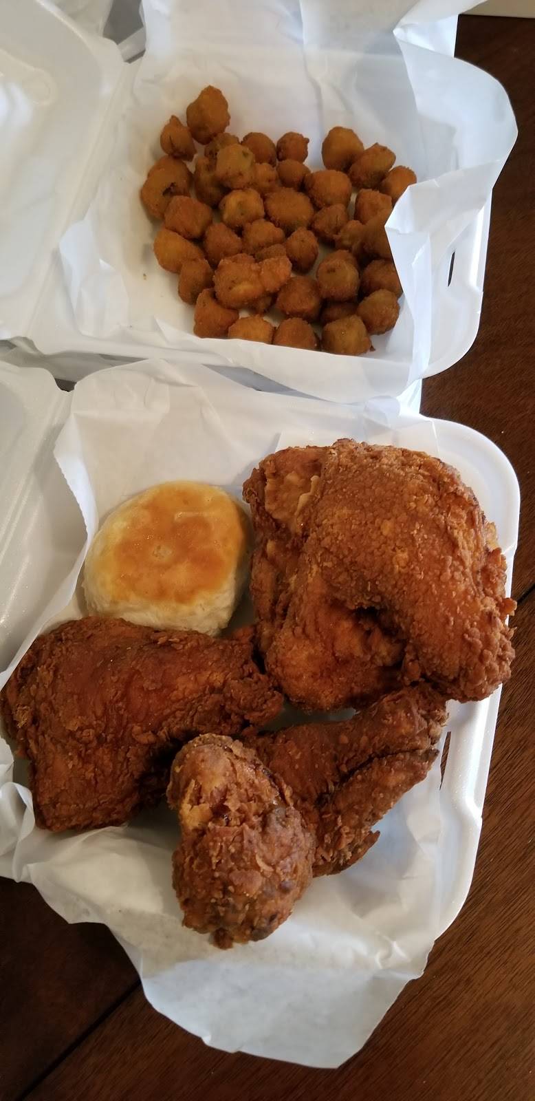 Wichita Chicken | restaurant | 1305 N Hillside St, Wichita, KS 67214, USA | 3166367100 OR +1 316-636-7100