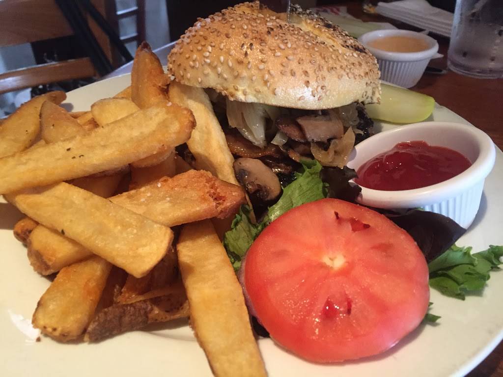 JJ Coopers | restaurant | 124 W Park Ave, Long Beach, NY 11561, USA | 5164313133 OR +1 516-431-3133