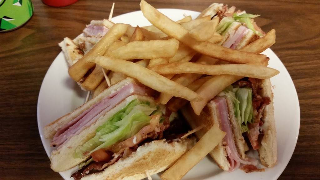 Shakers Restaurant | restaurant | 2801 Courtland Rd, Petersburg, VA 23805, USA | 8047220700 OR +1 804-722-0700