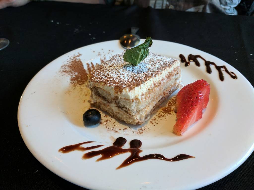 Francescas Italian Kitchen | restaurant | 31165 Temecula Pkwy, Temecula, CA 92592, USA | 9513033300 OR +1 951-303-3300