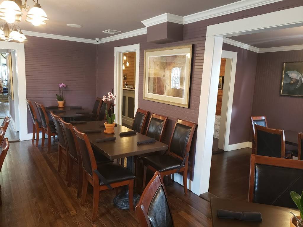 The Wild Hare Bistro | restaurant | 319 E Main St, Fredericksburg, TX 78624, USA | 8309923070 OR +1 830-992-3070