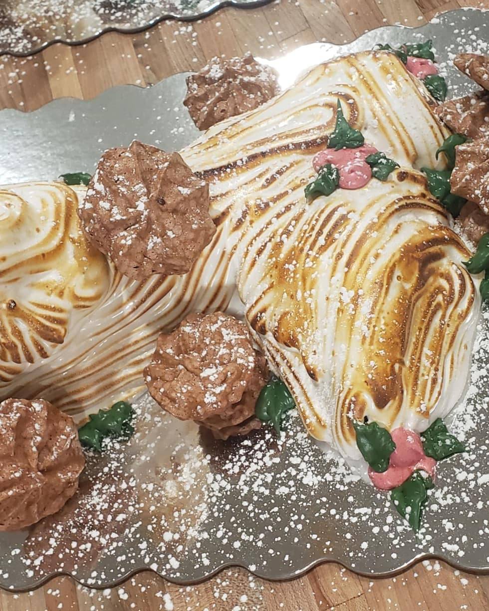 Servente Bakery & Cafe | bakery | 1032 Great Plain Ave, Needham, MA 02492, USA | 5083264670 OR +1 508-326-4670