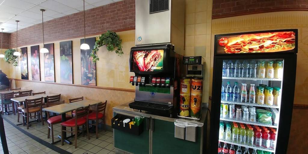 Subway | restaurant | 353 W Esplanade Dr, Oxnard, CA 93030, USA | 8056049001 OR +1 805-604-9001