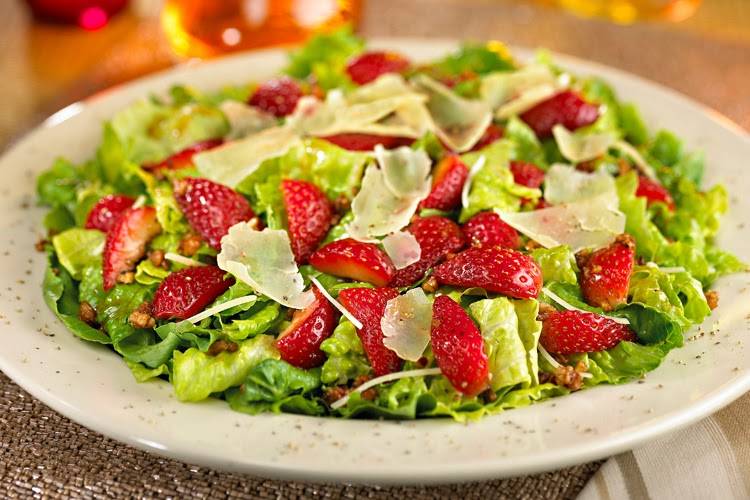 TGI Fridays Restaurant & Sports Bar | restaurant | Lobby Level of the Embassy Suites, 6700 Fallsview Blvd, Niagara Falls, ON L2G 3W6, Canada | 9053568523 OR +1 905-356-8523