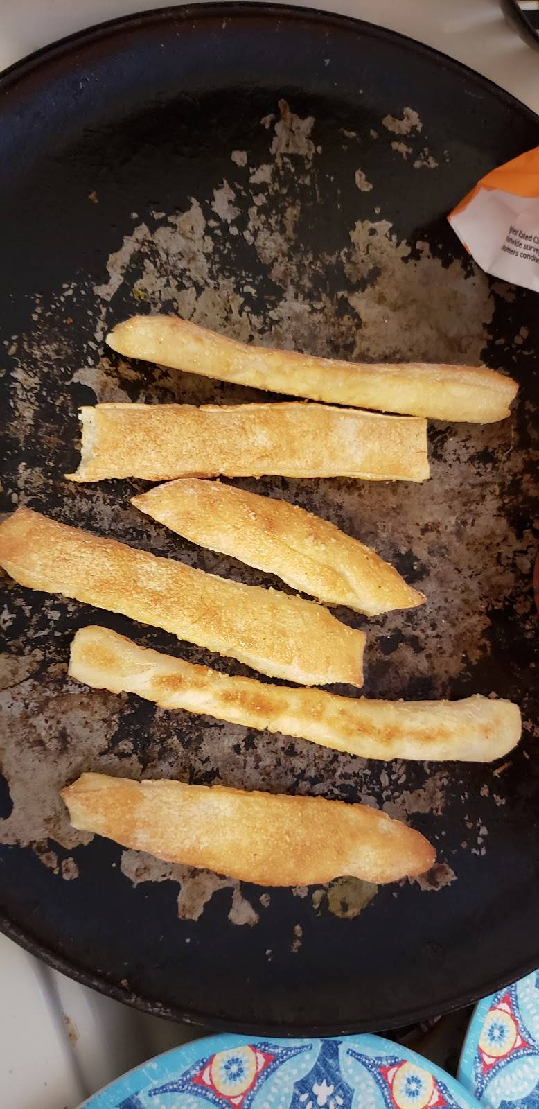 Little Caesars Pizza | meal takeaway | 1015 S General McMullen Dr, San Antonio, TX 78237, USA | 2104332603 OR +1 210-433-2603