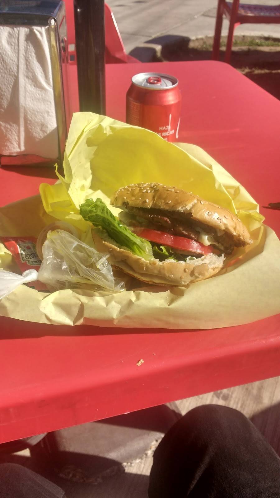 Beverly Burgers | restaurant | Paseo Ensenada 2168, Playas, Dorada, 22500 Tijuana, B.C., Mexico | 016643795031 OR +52 664 379 5031