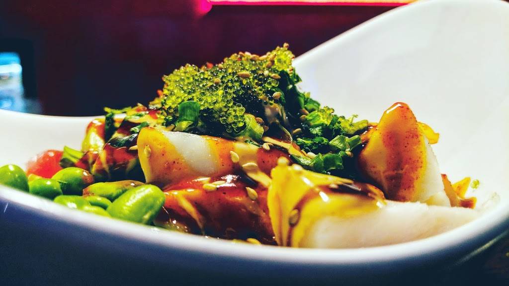 Blowfish Sushi & Ramen | restaurant | 1131 W Bryn Mawr Ave, Chicago, IL 60660, USA | 7736543369 OR +1 773-654-3369