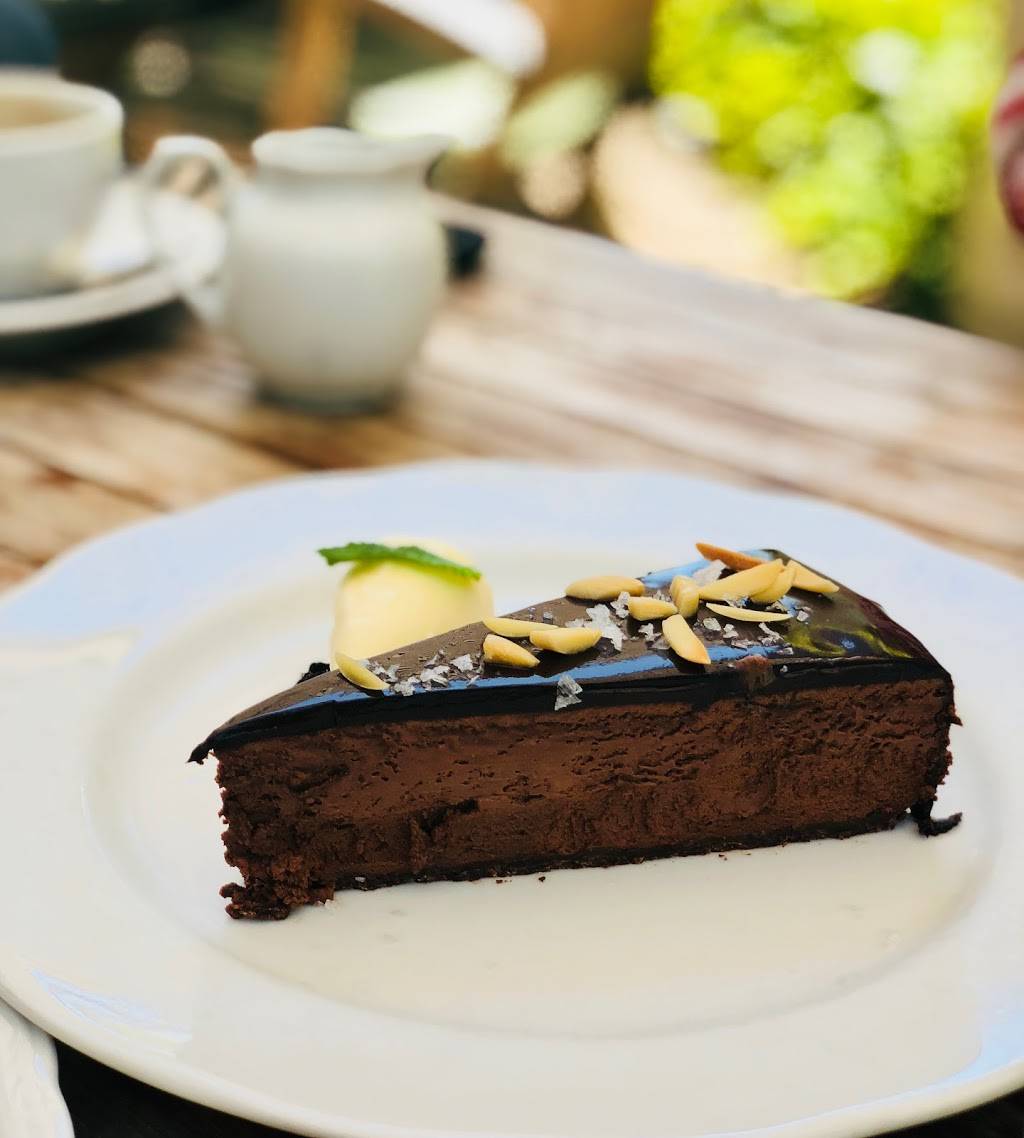 Emmaline | restaurant | 3210 W Dallas St, Houston, TX 77019, USA | 7135233210 OR +1 713-523-3210