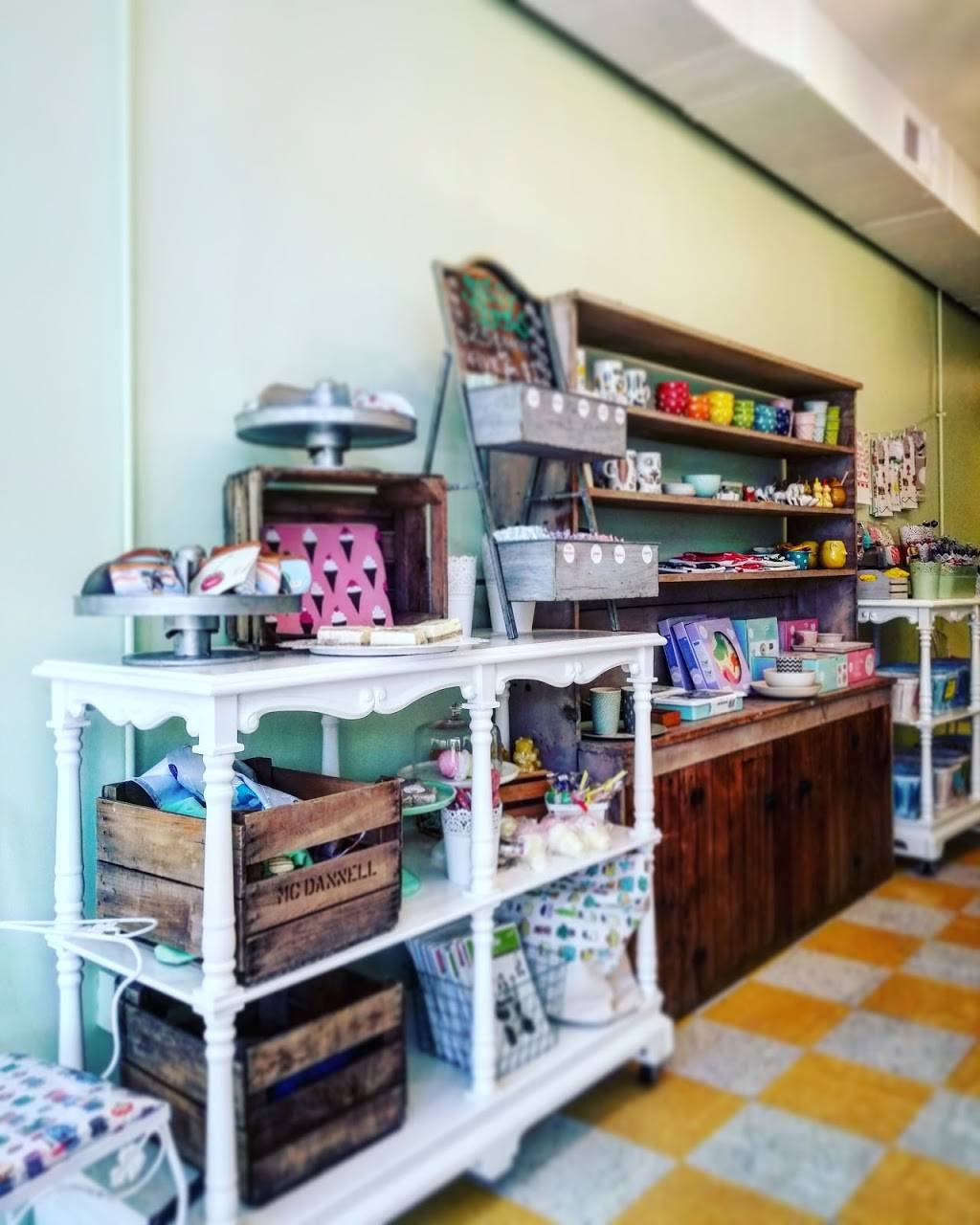 Lulabelles Sweet Shop | cafe | 5836, 847 Upshur St NW, Washington, DC 20011, USA | 2028045800 OR +1 202-804-5800