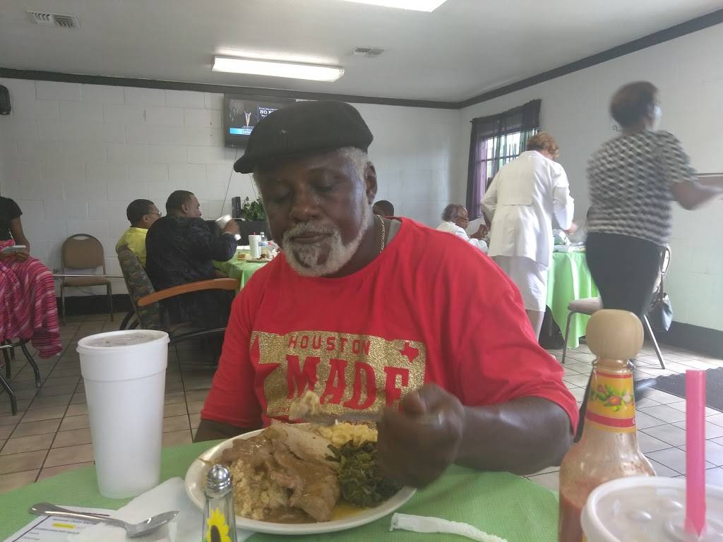 Heavenly choices | restaurant | 3810 Cavalcade St, Houston, TX 77026, USA | 8324910352 OR +1 832-491-0352