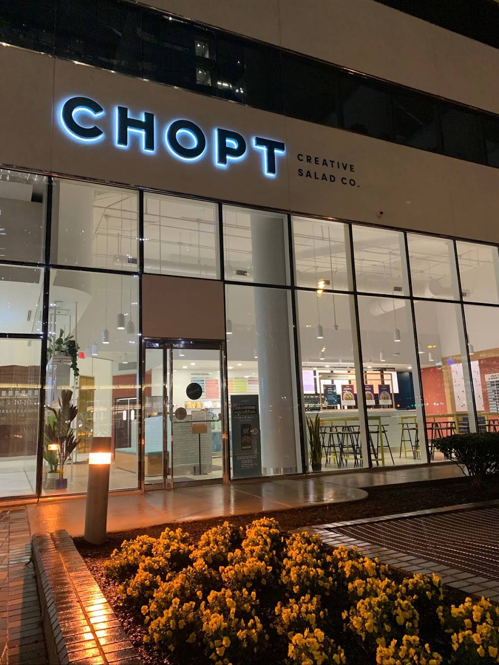 Chopt Creative Salad Co. | restaurant | 901 E Cary St, Richmond, VA 23219, USA | 8044958094 OR +1 804-495-8094