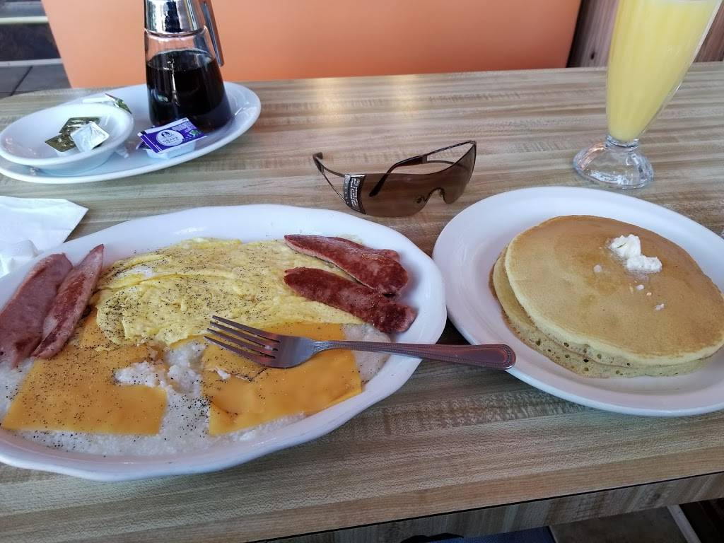 Stellas Cafe | restaurant | 216 Fulton Ave, Hempstead, NY 11550, USA | 5162920764 OR +1 516-292-0764