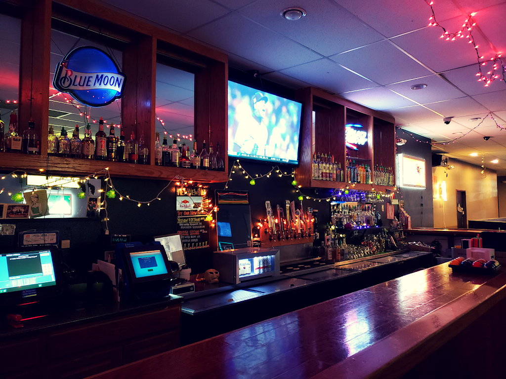 Shamrock Bar & Grill | restaurant | 4919 SE 82nd Ave, Portland, OR 97266, USA | 5037883453 OR +1 503-788-3453