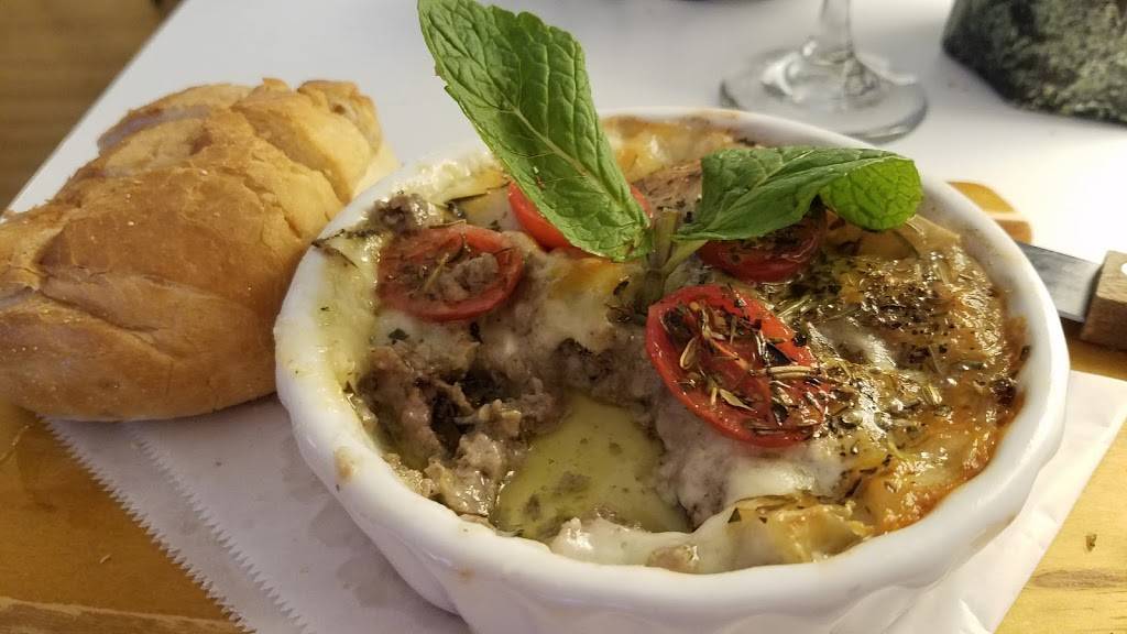 chez NOVAKS | cafe | 2829 W Girard Ave, Philadelphia, PA 19130, USA | 2018442211 OR +1 201-844-2211