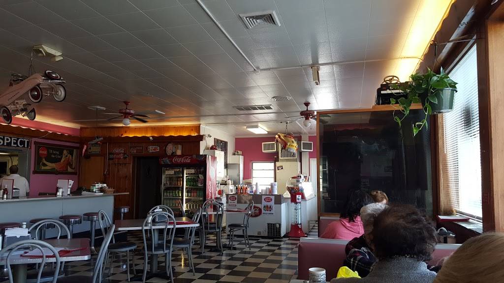 Prospect Dairy Bar & Restaurant | meal takeaway | 29 Waterbury Rd, Prospect, CT 06712, USA | 2037585651 OR +1 203-758-5651