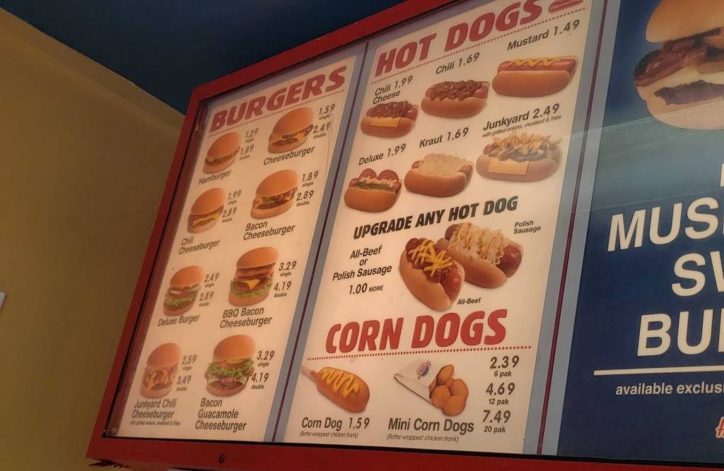 Wienerschnitzel | restaurant | 3100 S Broadway, Englewood, CO 80110, USA | 3037629110 OR +1 303-762-9110