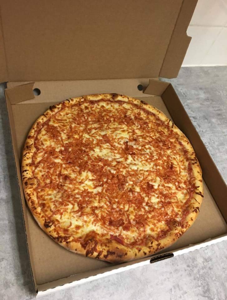 Bulls Eye Pizza Lakeshore | restaurant | 1205 Essex County Rd 22, Emeryville, ON N0R 1C0, Canada | 5197271221 OR +1 519-727-1221