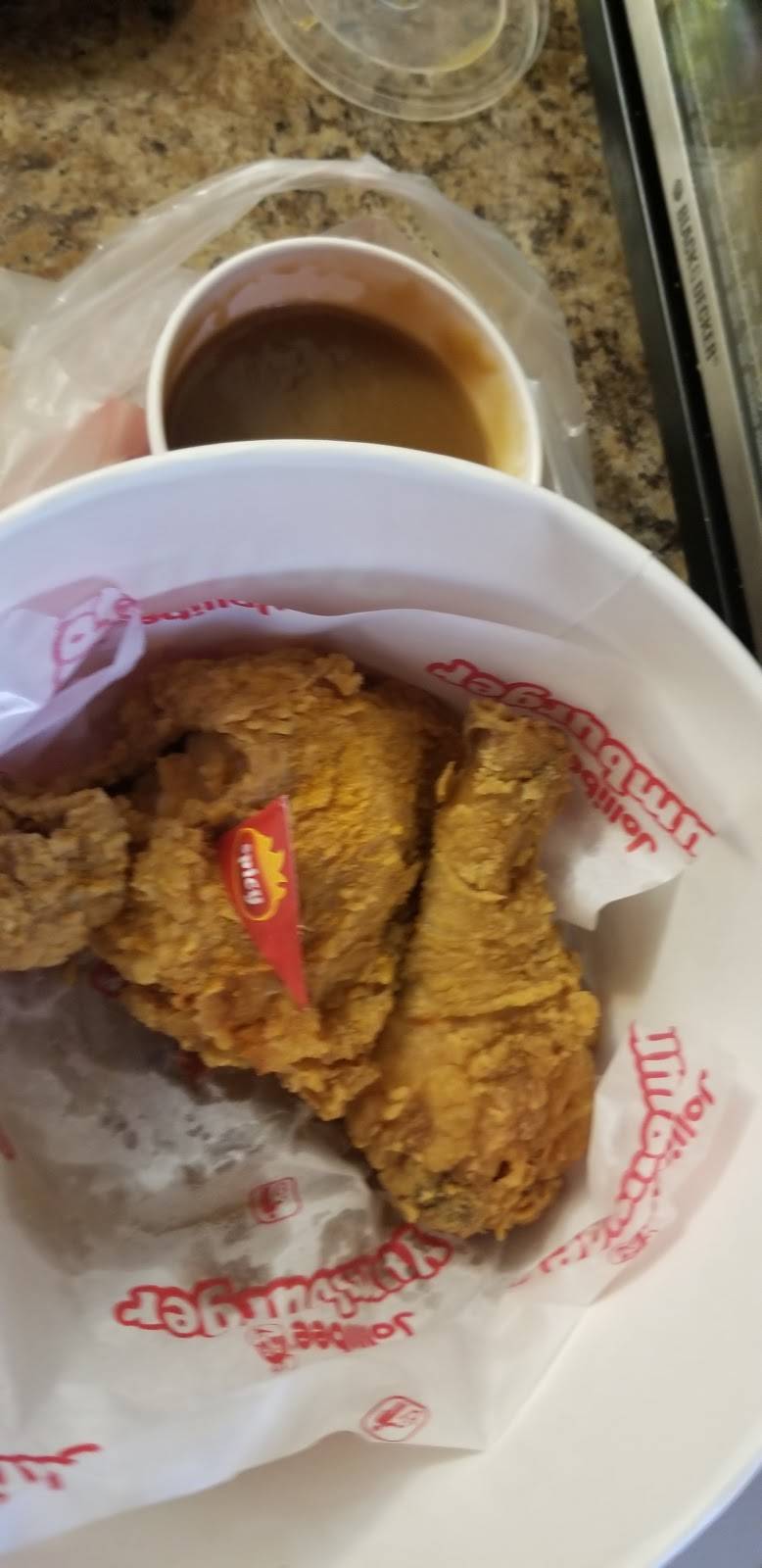 Jollibee North York | restaurant | 79 Billy Bishop Way, North York, ON M3K 2C8, Canada | 6479512822 OR +1 647-951-2822