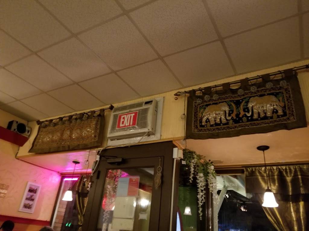 Thai Smile Restaurant | restaurant | 1505 Dixwell Ave, Hamden, CT 06514, USA | 2032889888 OR +1 203-288-9888