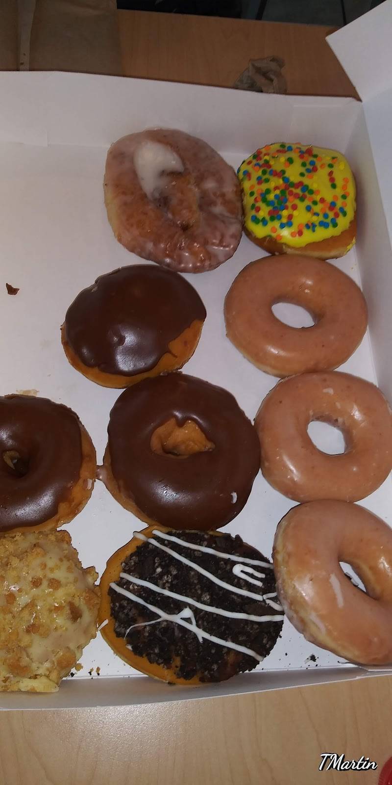 Krispy Kreme | bakery | 408 Thompson Ln, Nashville, TN 37211, USA | 6152545966 OR +1 615-254-5966