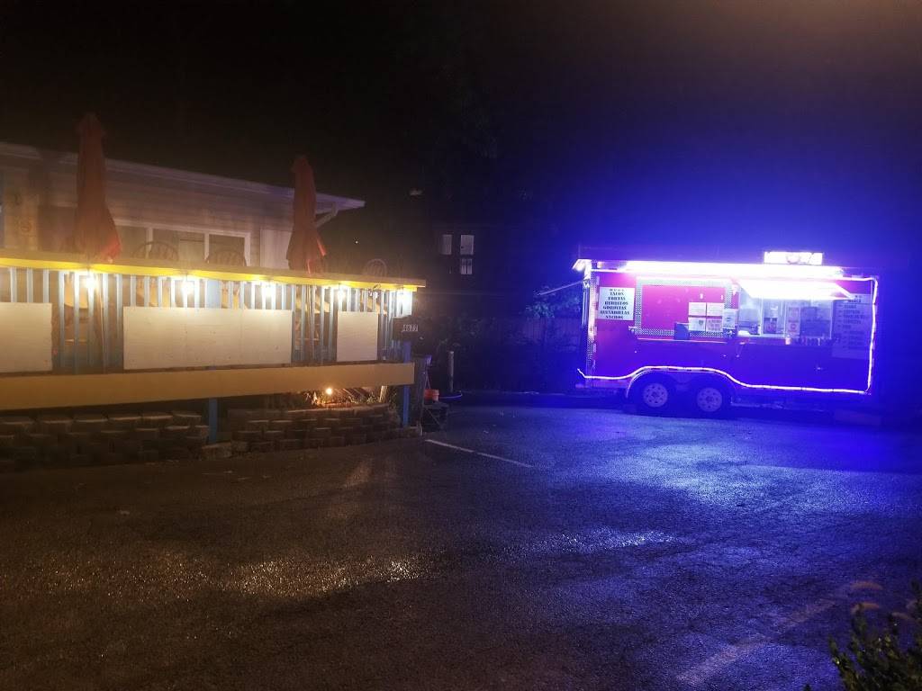 Jalapenos Mexican Cuisine( food truck) | restaurant | 4677 Fall Creek Rd, Branson, MO 65616, USA | 4172727955 OR +1 417-272-7955